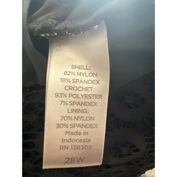 Avenue Black Lace Plus Size Swim Top 28W Tankini Wide Straps Molded‎ Cups - Picture 5 of 11